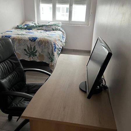 Appartement Pres De La Defense Нантерр Экстерьер фото